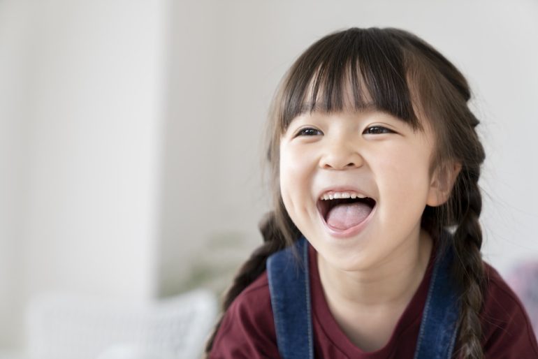 子どものむし歯予防はいつから始める？